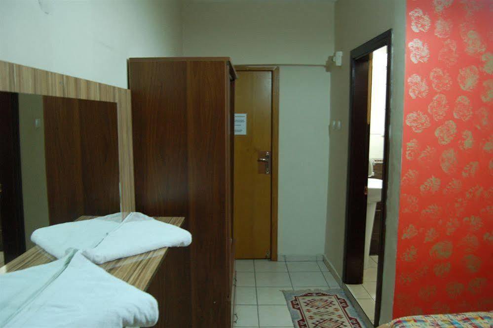 אנטליה Hotel Twenty מראה חיצוני תמונה